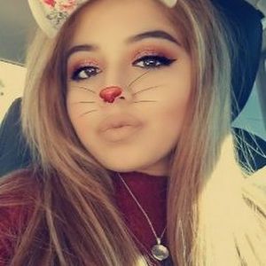 Meet your Posher, Chavez